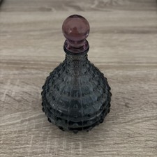 Vintage Blue Hobnail Pattern