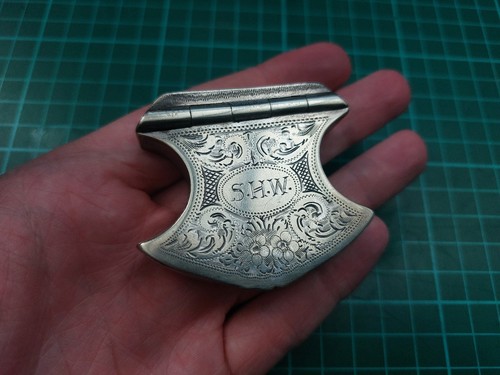Pretty engraved designed - pretty,