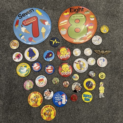 Vintage badges mcdonalds - vintage, etc
