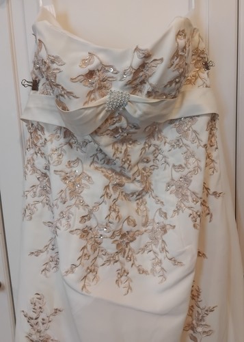 Ivory wedding dress - ivory,