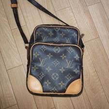 Louis Vuitton Shoulder Bag