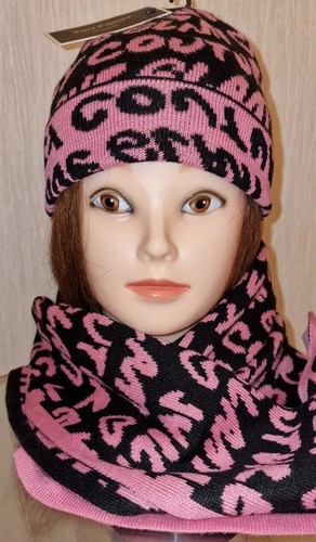 Juicy couture hat and scarf - juicy,