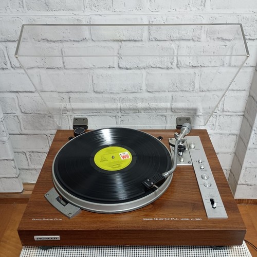 Pioneer 1550 quartz pll - quartz,
