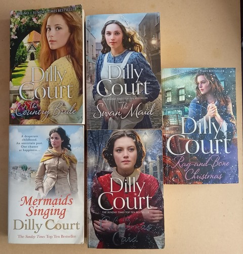 Dilly court books - books, bundle