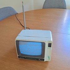 Roadstar TV 400-N - Vintage TV, Powers On, Static Display - Spares/Repairs