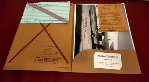 Prop james bond - prop,