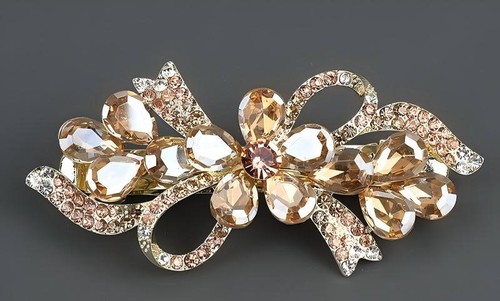 Elegant hollow butterfly twist - elegant,