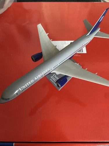United airlines boeing 757 200 - united, 757-200