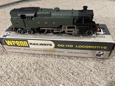 Wrenn W2220 GWR Green 2-6-4 Class 4MT Standard Tank Loco. Boxed
