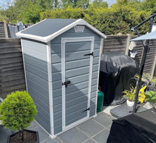 Keter Manor 4 x 3ft Small Garden Durable Outdoor Patio Storage Unit Shed