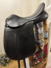 17.5 Inch Black Leather Anky Dressage Saddle Changeable Gullet