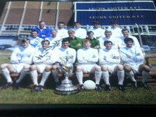 LEEDS UNITED 12X8 INCHES SIGNED GLOSSY PICTURE