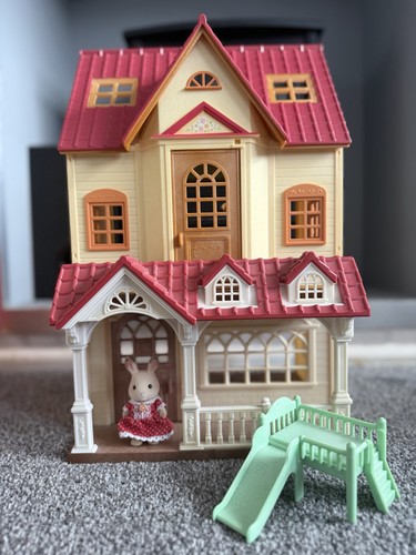 Sylvanian families red - red, roof