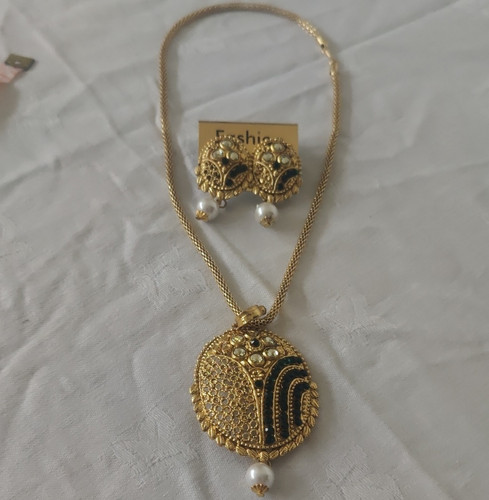 Gold plated simulated white