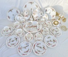 ROYAL ALBERT MOSS ROSE SET