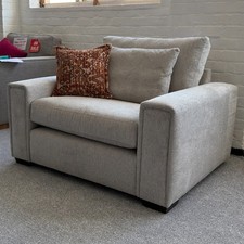 ‘Burton' Love Seat Light