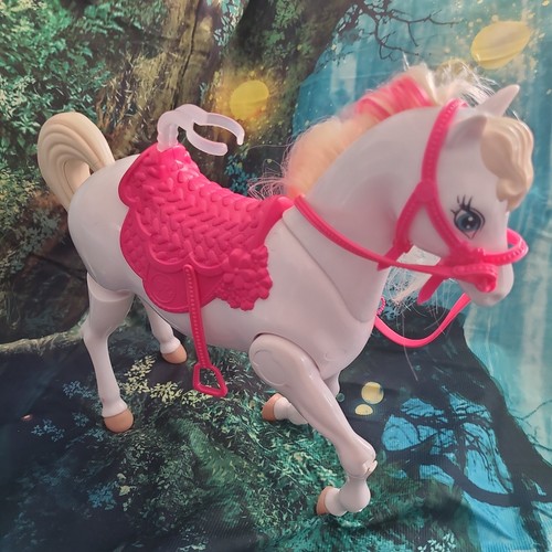 Barbie doll white - , walking