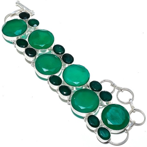Emerald gemstone - emerald(simulated),