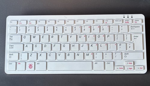 Raspberry 400 uk keyboard - raspberry, pi