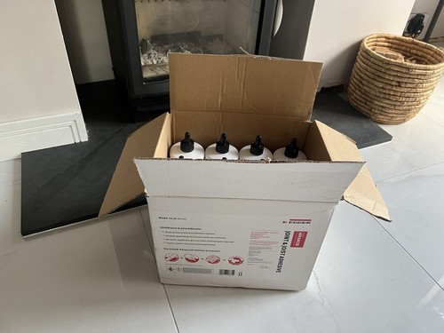 Glue bottles full - d4,