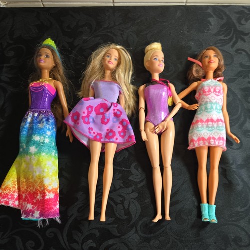Barbie doll bundle - doll,