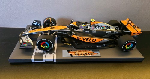 Minichamps 2023 mclaren - 1/18,