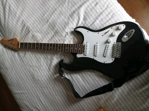 Guitar - ,