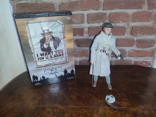 Action figure 6 - action, us