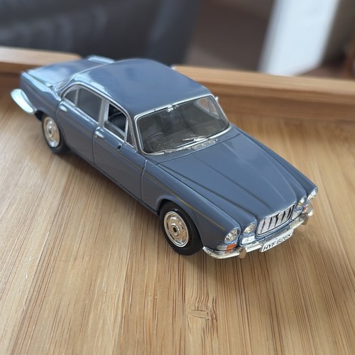 Lledo vanguards jaguar xj6 - lledo,