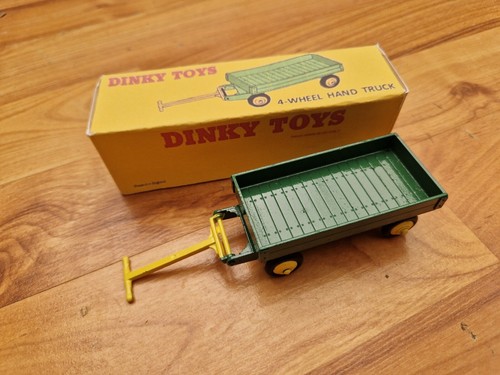 Vintage dinky toys 105c 4 - no.,