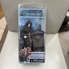 Los Illuminados Monk Resident