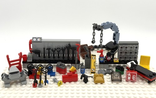 Lego car mechanic garage - lego,