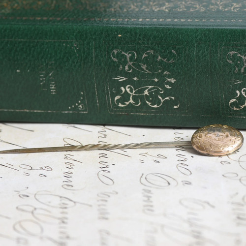 Antique gilt stick pin - gilt,