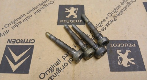 Peugeot 106 front door hinge - 106,