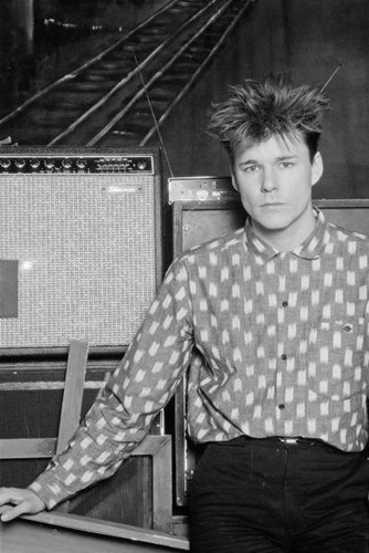 Singer stuart adamson - singer,