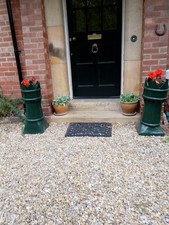 Pair of Chimney Pots, Crowns