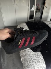 Adidas Gazelle (JR0621) Black / Burgundy Red/ Gold UK 9 (new)