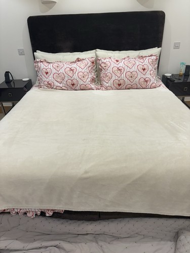 Calvin klein cream bed throw - calvin,