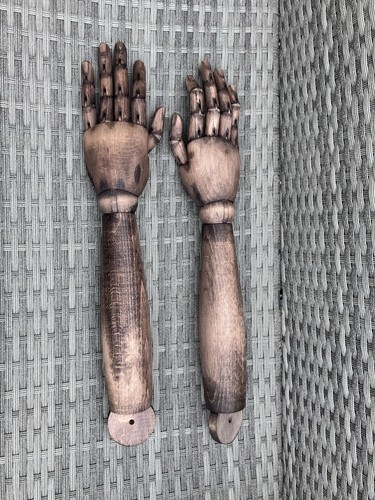 Wooden manequin arms - manequin,