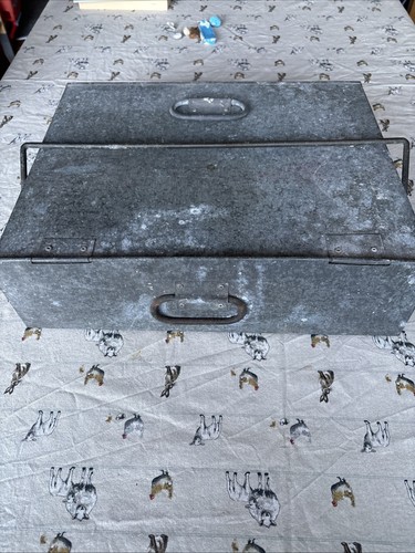 Vintage galvanised metal - vintage,