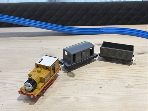 Thomas trackmaster stepney - thomas,