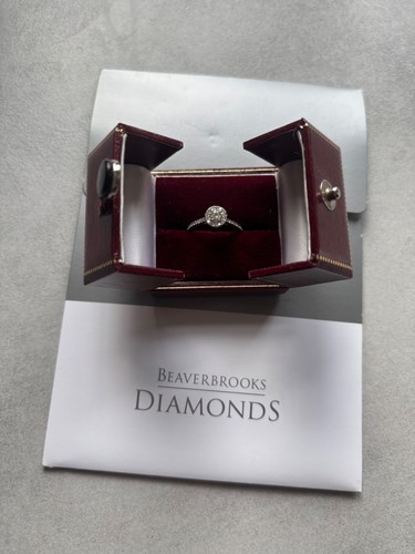 18ct diamond ring - ,