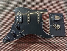 Squier Fender Affinity Stratocaster Loaded Pickguard HSS Pickups Black