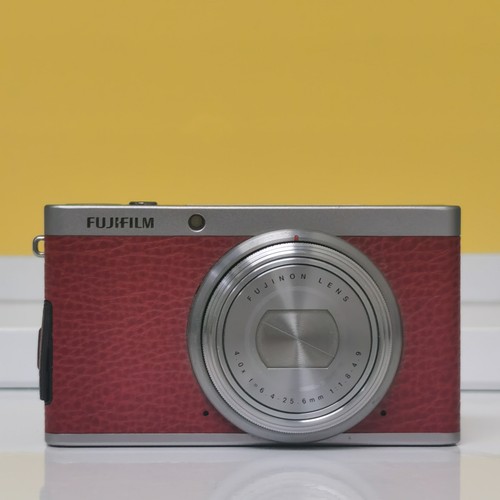 Fujifilm xf1 red 12mp - fujifilm, 4x