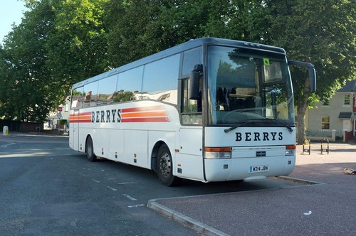 Photo 12x8 coach - 12x8, coach,
