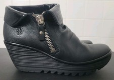 Fly London Yoxi Black Leather