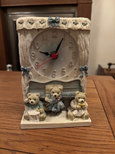 Vintage teddy bear - bear, musical
