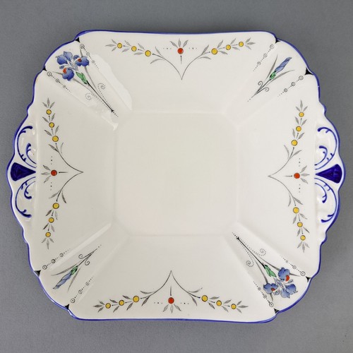Shelley blue iris - blue, serving