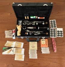 Boosey And Hawkes Edgeware Wooden Clarinet  Metal Tenon Kit Reeds Accessories