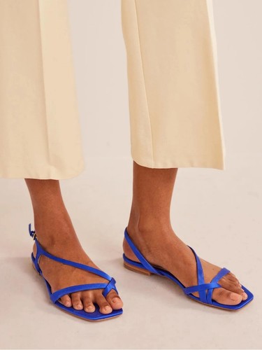 Boden satin toe - loop, flat